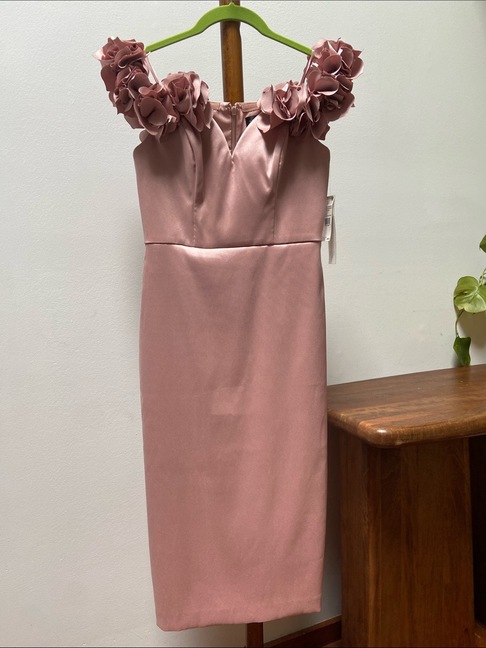 Aidan Mattox Mauve Pink Floral Appliqué Midi Dress